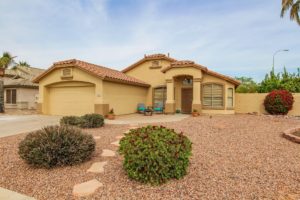 Single level home in Chandler 4 bed/3 bath with pool